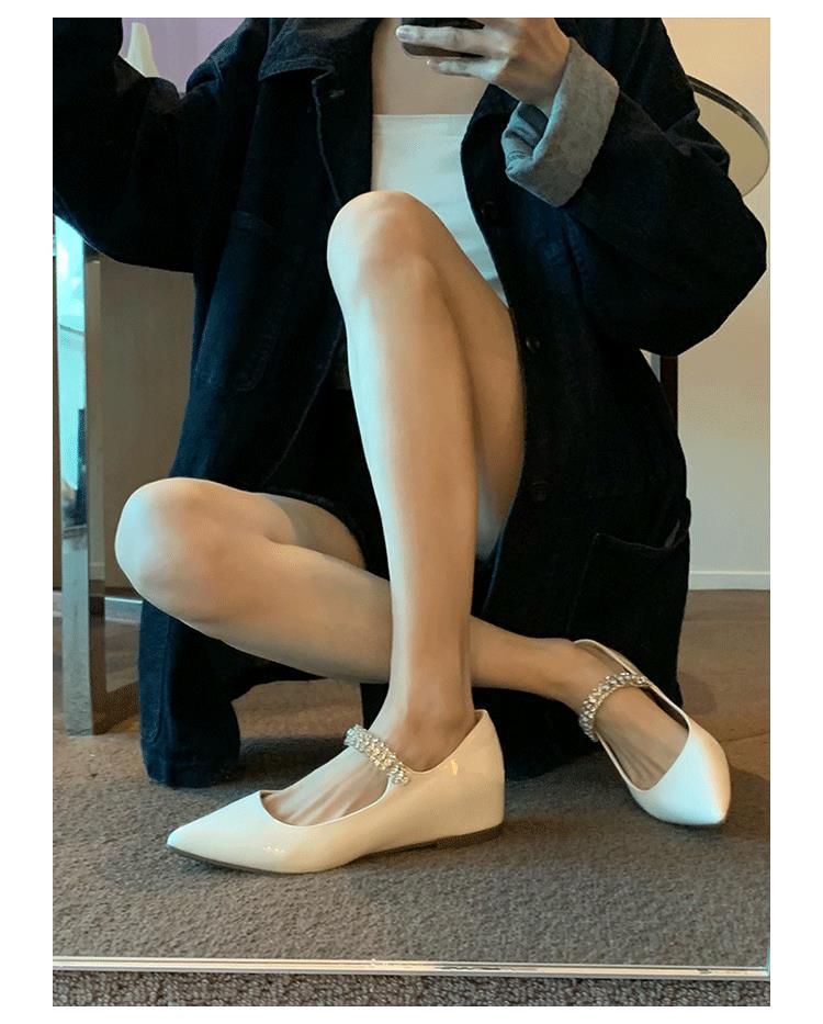 La versión de piel de oveja francesa pequeña altura interior zapatos de punta plana zapatos de diamante de mujer un cinturón de zapatos de mujer Mary Jane