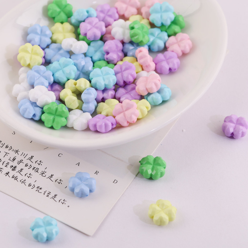Spring color Macaron cut four-leaf clover acrylic beads DIY handmade homemade mobile phone chain jewelry material accessories