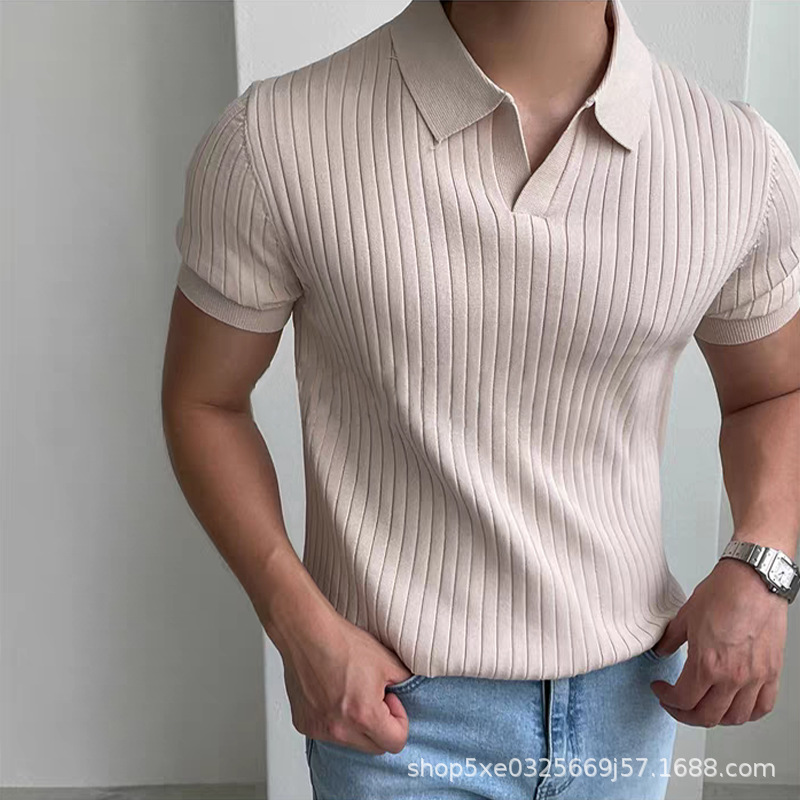 Camisa de polo de punto cruzado con cuello en v de productos europeos, suéter de manga corta elástico ajustado para hombre, solapa, camiseta fresca, suéter de seda helado