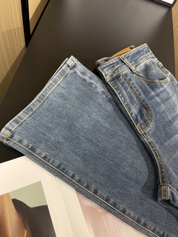 25秋季新款女士复古简约百搭休闲高腰遮肉显瘦直筒牛仔裤0819a9|undefined