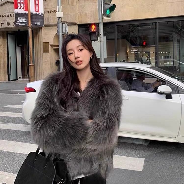 皮草大衣女新款狐狸毛外套冬季年轻加厚短款保暖毛毛外套女