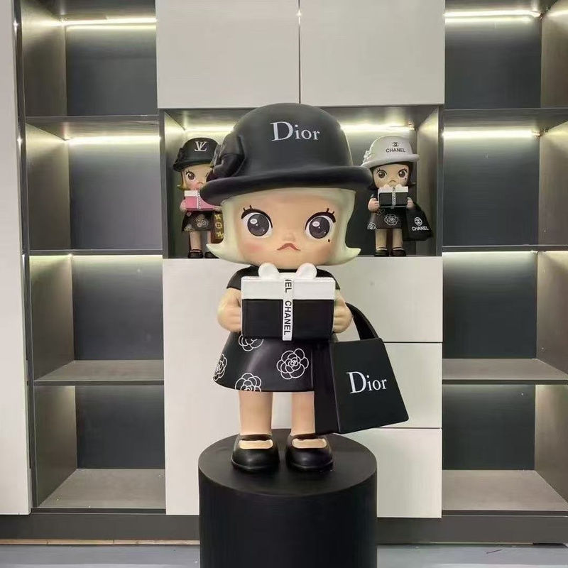 网红礼盒女孩高颜值公主画家摆件ins电视柜客厅玄关桌面