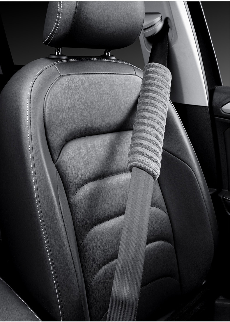 Car Truck universal winter plush safety belt shoulder protector anti-tightening anti-wear cloud velvet shoulder protector 27cm30cm