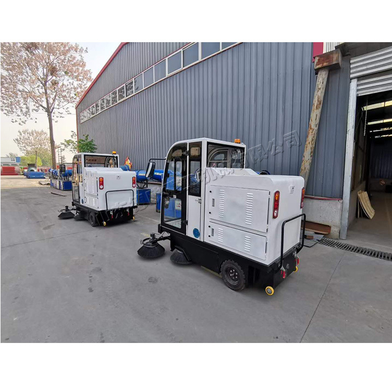 座驾式马路清扫扫地机 高速服务区地面清扫机 工厂车间内吸尘机
