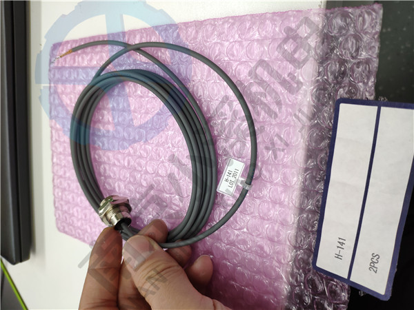 日本SENTEC胜铁克接近开关H-182 昆山价格优惠