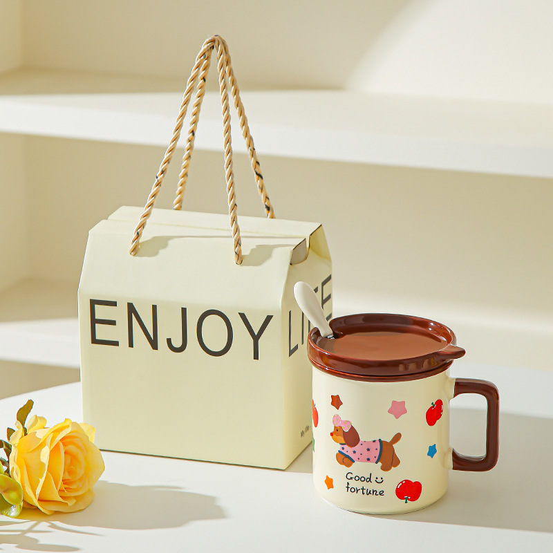 Cute cachorro de oficina taza de cerámica doméstica con cubierta cucharas de desayuno de estudiantes de niñas tazas de agua para beber tazas de café pareja