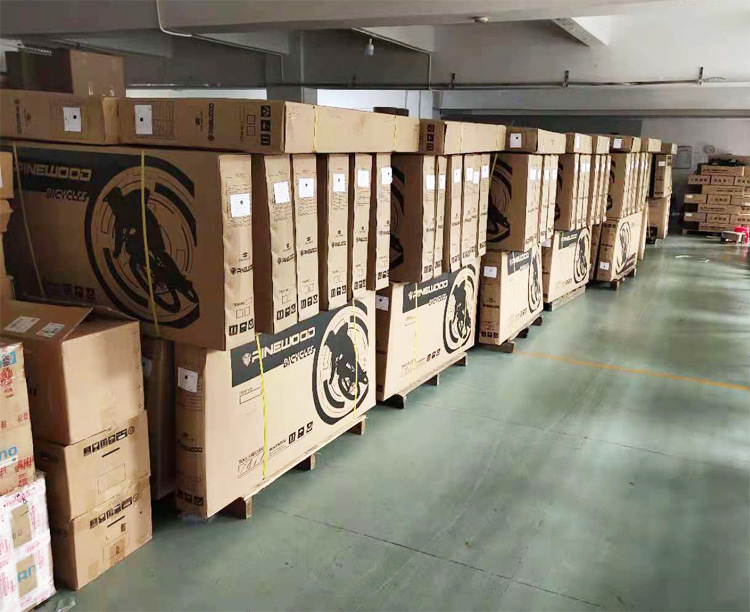 仓库出货照片-01