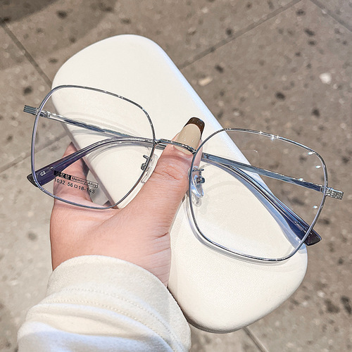 Danyang glasses wholesale ultra-light myopia glasses frames for men with prescription anti-blue light anti-radiation color-changing glasses frames for women
