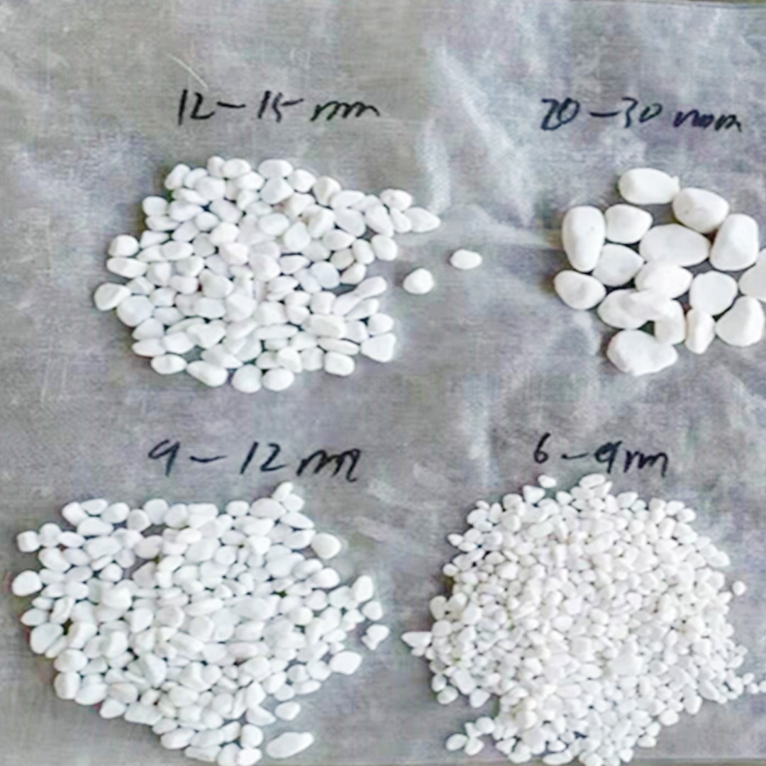 供应碎石 园林设计铺路用混合五彩卵石  灰色 白色 绿色