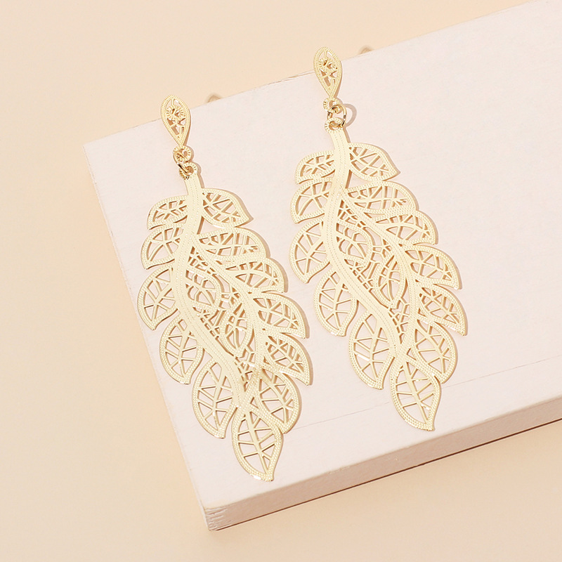 6g Weight Earrings Classification Wedding, Travel Occasion Women'S Gender Simple Style Style Gold Color Retro Hollow Leaf Earrings 7