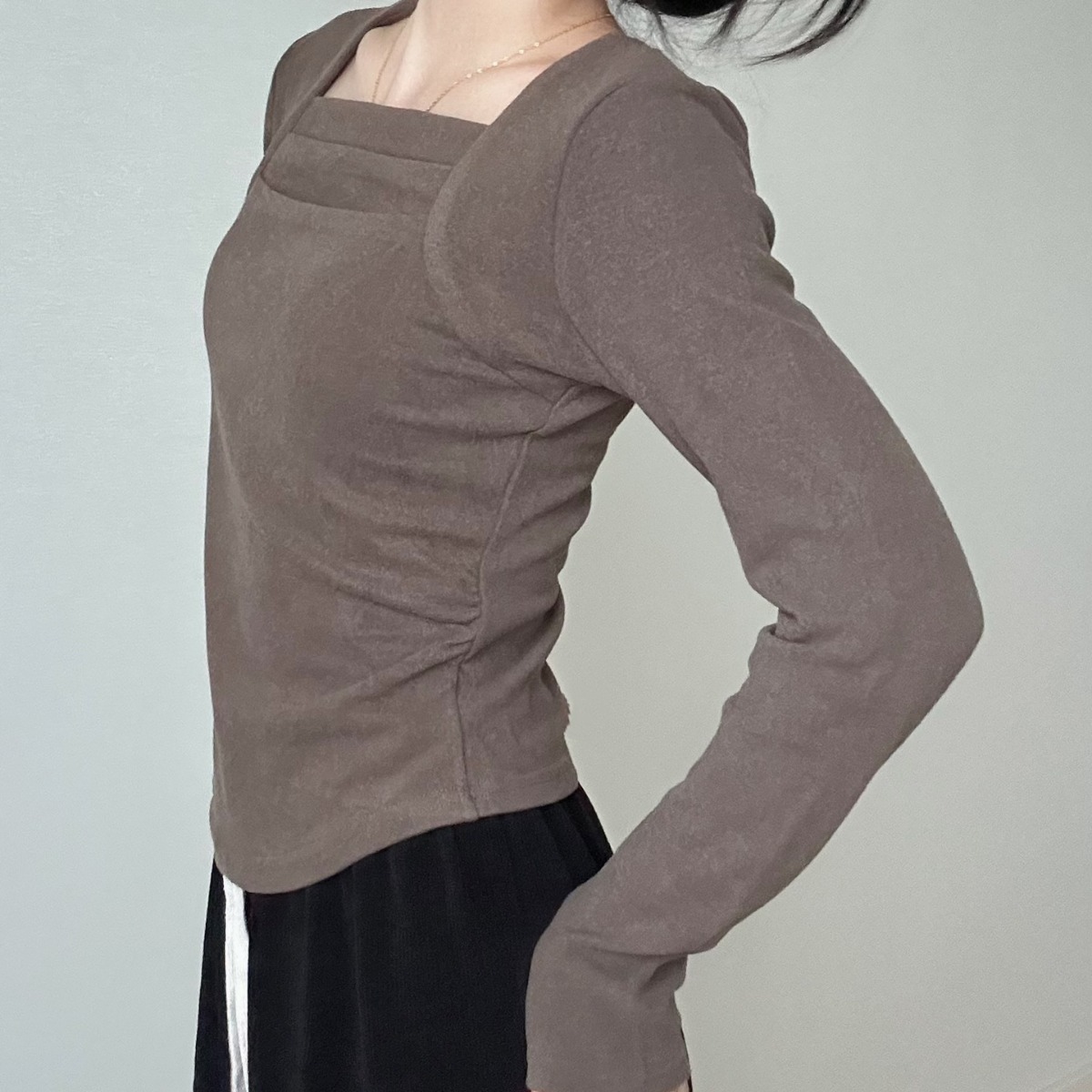 Estilo coreano chica de terciopelo Otoño e Invierno nueva ropa dulce cuello cuadrado plisado cálido bottoming camisa cintura-apretado todo a juego para las mujeres