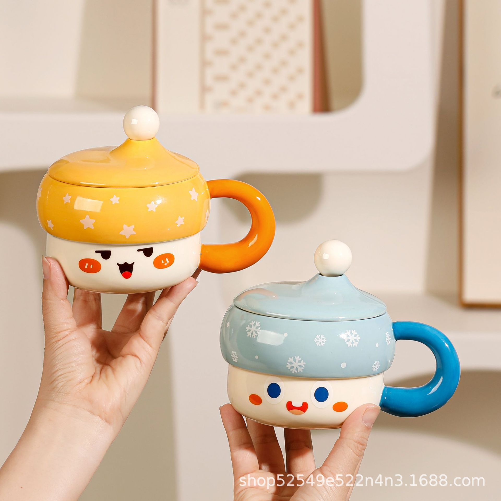 Hermosa taza de agua de hongos, regalo de alta capacidad, taza de cerámica con tapa, pequeño regalo.