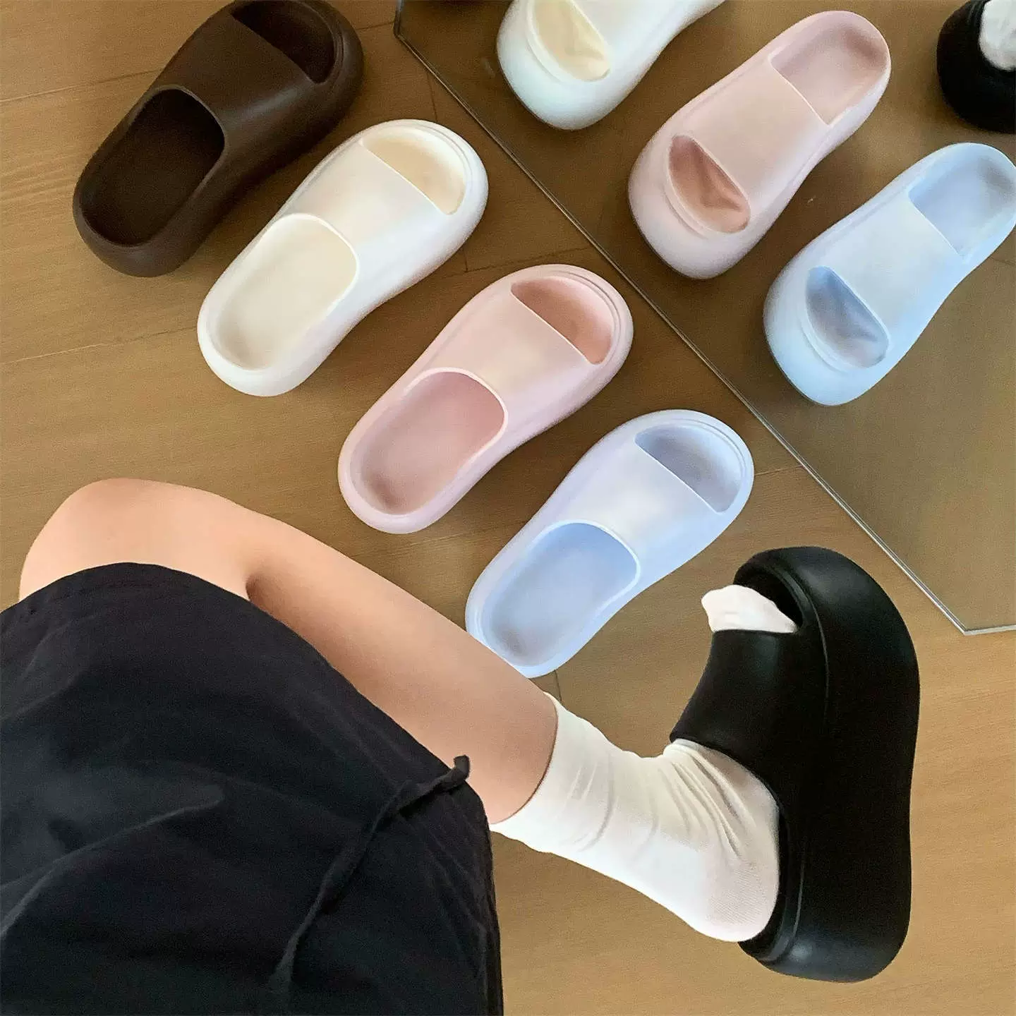 时尚软厚底休闲女士沙滩增高8cm足弓凉拖鞋夏季新款户外网红拖鞋