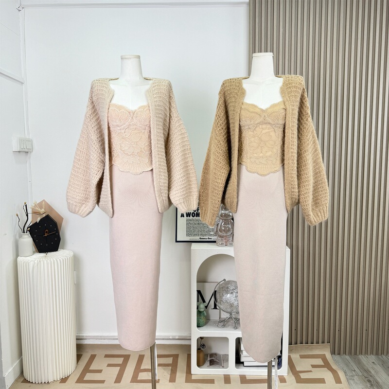 Autumn in Temple Metosca: Warm Alpaca Wool Heavy Hand-Crocheted Thick Knit Sweater for Winter 2025