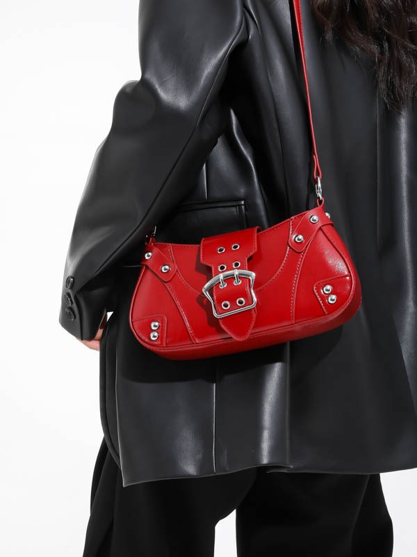 Bolso de locomotora de mujer nueva moda transfronteriza bolso de hombro remachado de moda alta textura exquisita versátil bolso de hombro
