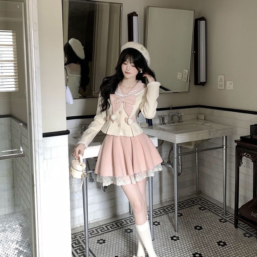 Sweet and Cute Girl's Preppy Bow Uniform Top and Skirt Suit Shipped in Autumn and Winter Within 1 Day