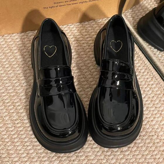 Hongtong sweet preppy style leather shoes Spring and Autumn New thick-soled Korean style jk loafers black all-match single-layer shoes for women