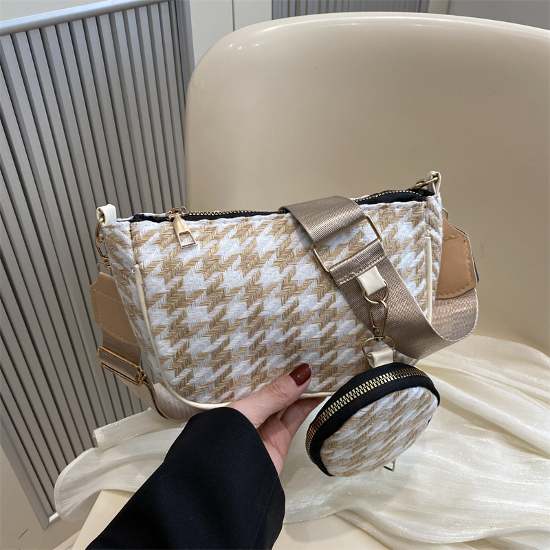 2024 un hombro nuevo mil pájaros bolso de madres, estilo coreano ancho cinturón de hombro, sensación extranjera, bolso de brazo fresco