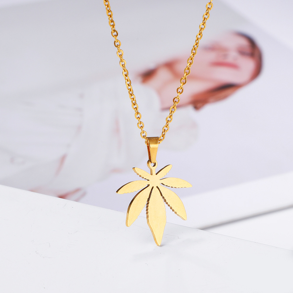 Retro Maple Leaf Titanium Steel Pendant Necklace Plating Stainless Steel Necklaces