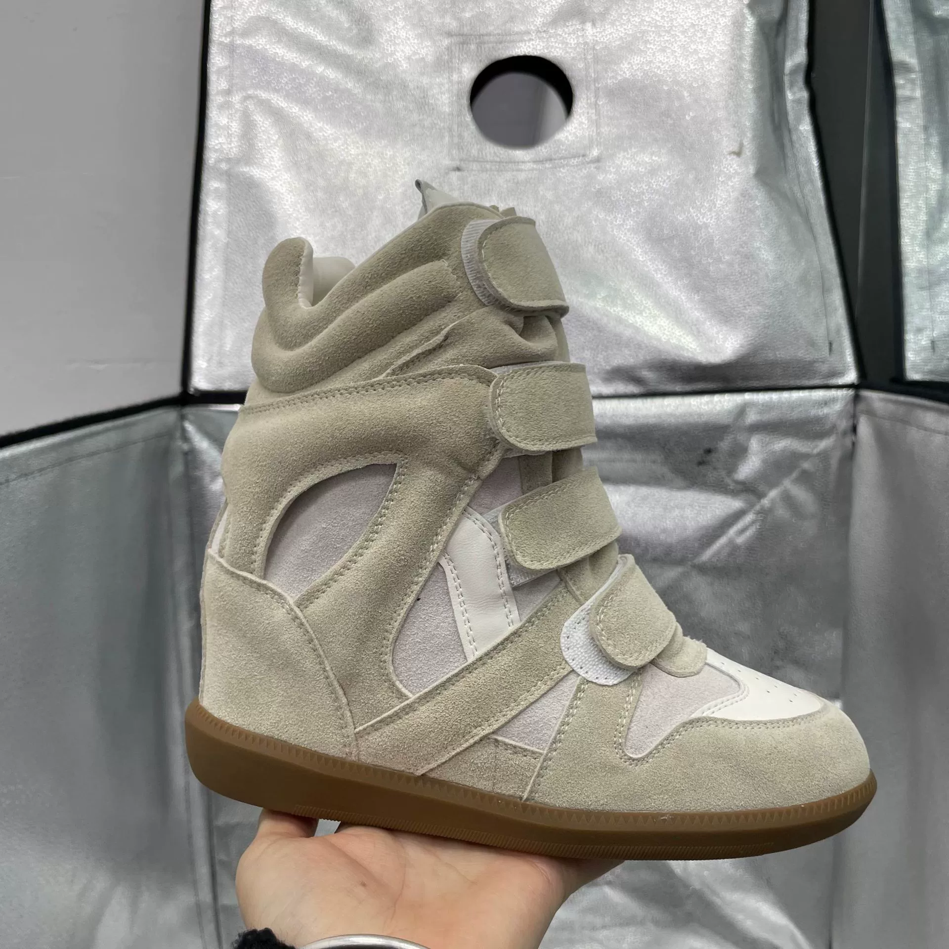 Кроссовки на танкетке (Steve Madden) женские, размеры 35–40, многоколорные