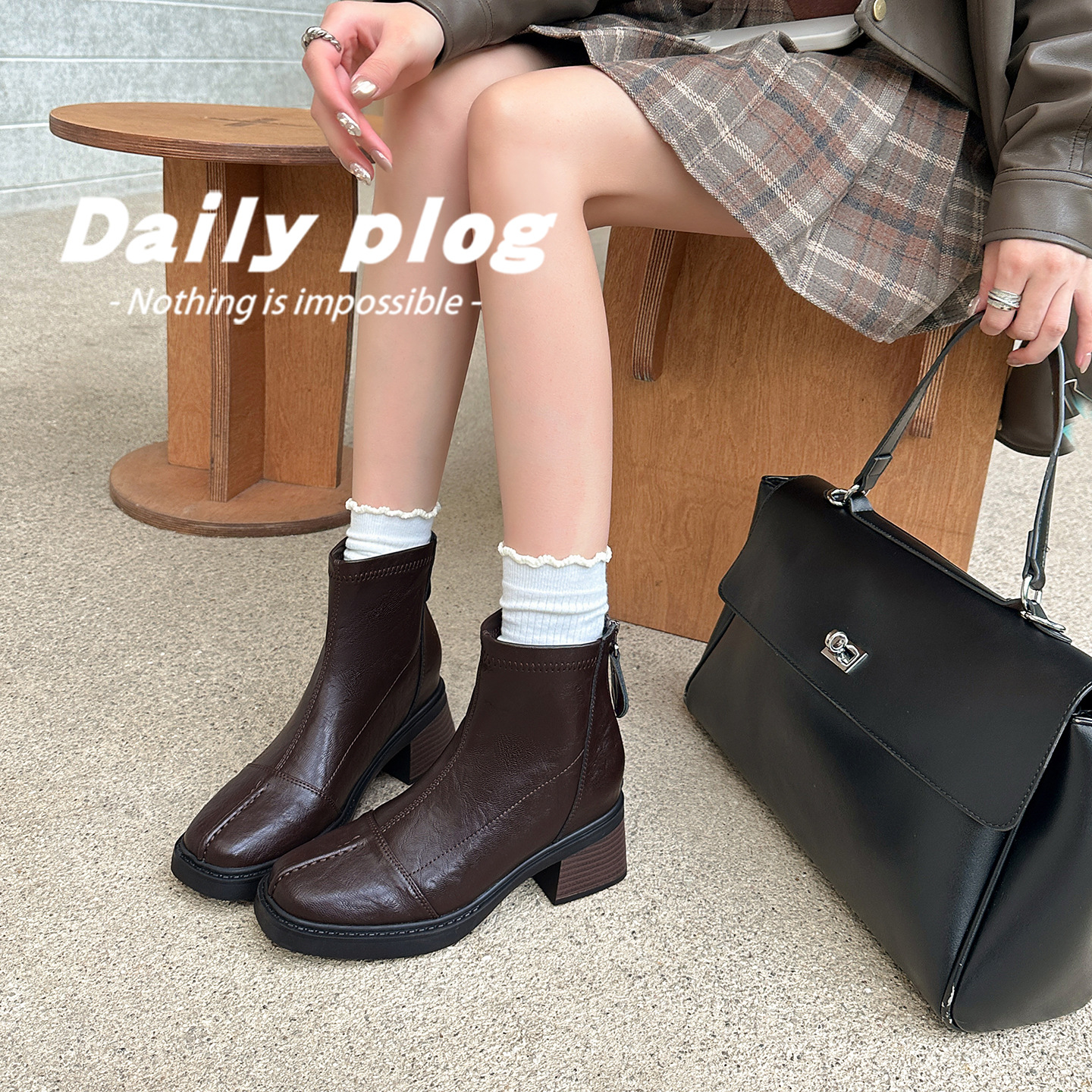 Inner Height Increase of 10cm! Women's Short Boots with Thick Heel and Back Zipper, 2025 Autumn and Winter Martin Boots with Fleece Lining and Inner Height Increase