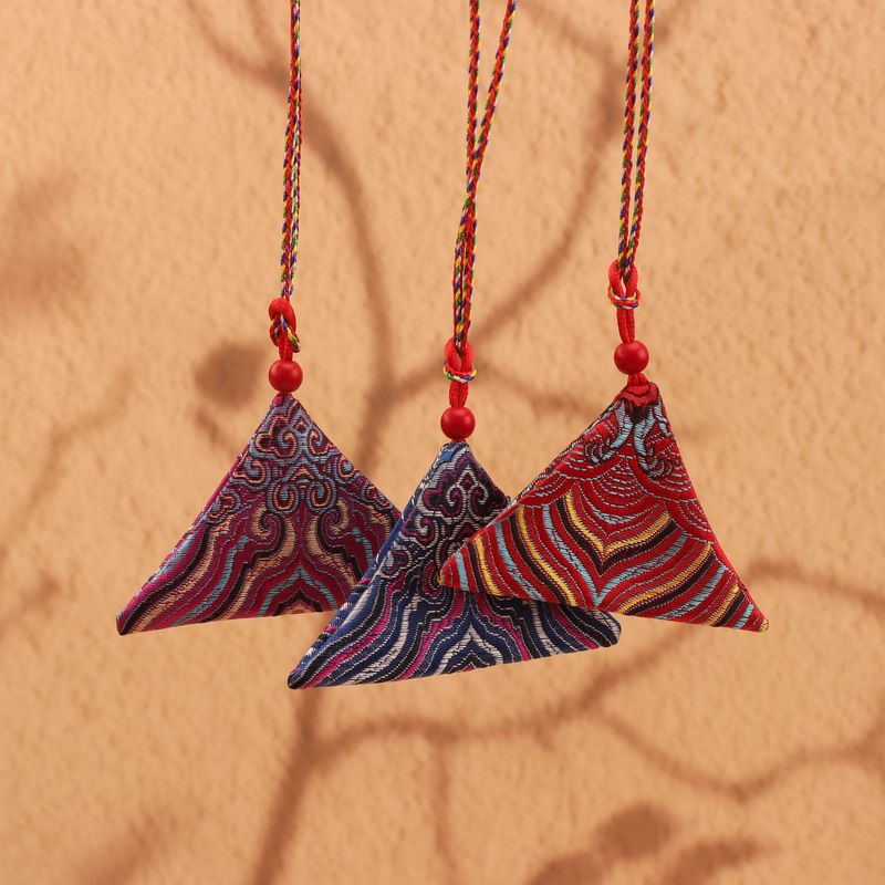 New Year Scenic Area Colorful Wave Cloud Triangle Amulet Bag Infant Hair Amulet Sachet Wholesale New Year Scenic Area Colorful Wave Cloud Triangle Amulet Bag Infant Hair Amulet Sachet Wholesale