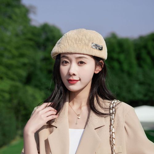 Summer Style Metal Label Cute Beret Hat for Friends' Gatherings, Fashionable and Versatile, Makes Face Look Smaller, Can Be Worn Upside Down as a Fisherman Hat