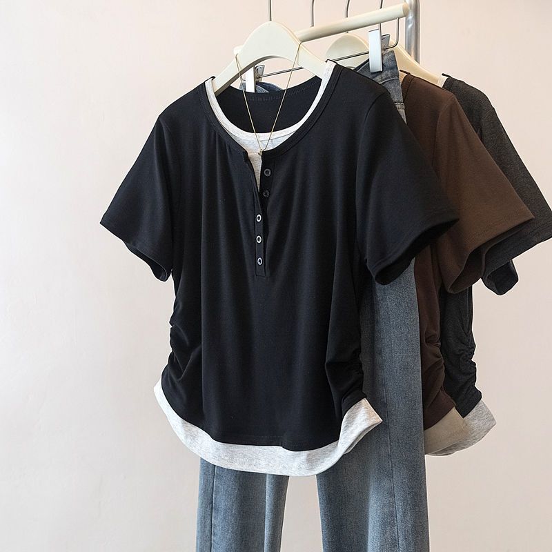 Plus Size Stitching Contrasting Fake Two-Piece Short-Sleeved T-Shirt for Women Spring and Summer 2025 New Women's Loose Slimming Look Flesh-Covering Top