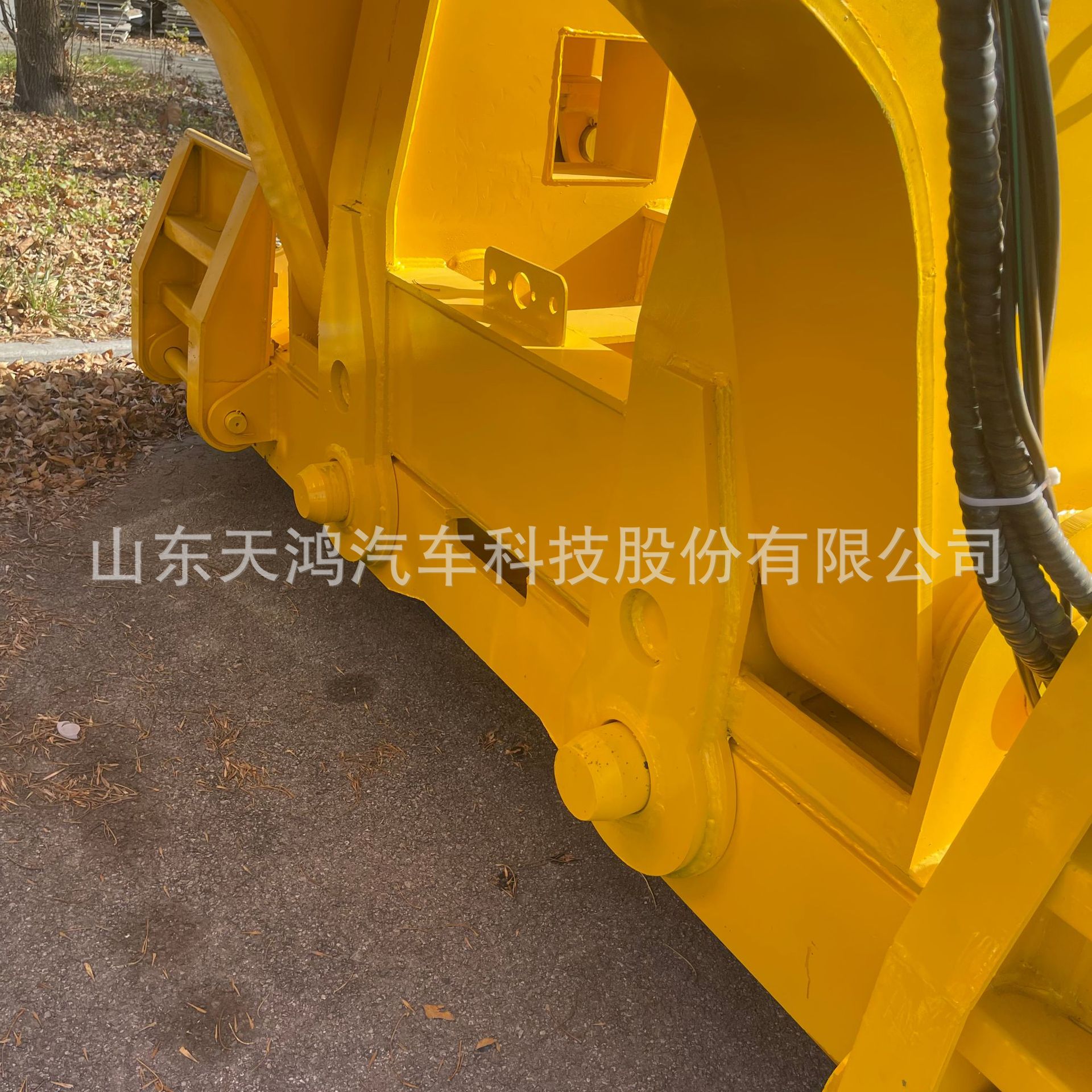 Manufacturer Sells Export Split Goose Head 5-Line 10-Axis Heavy-Duty Low-Bed Semi-Trailer Trailer Engineering Machinery Transportation