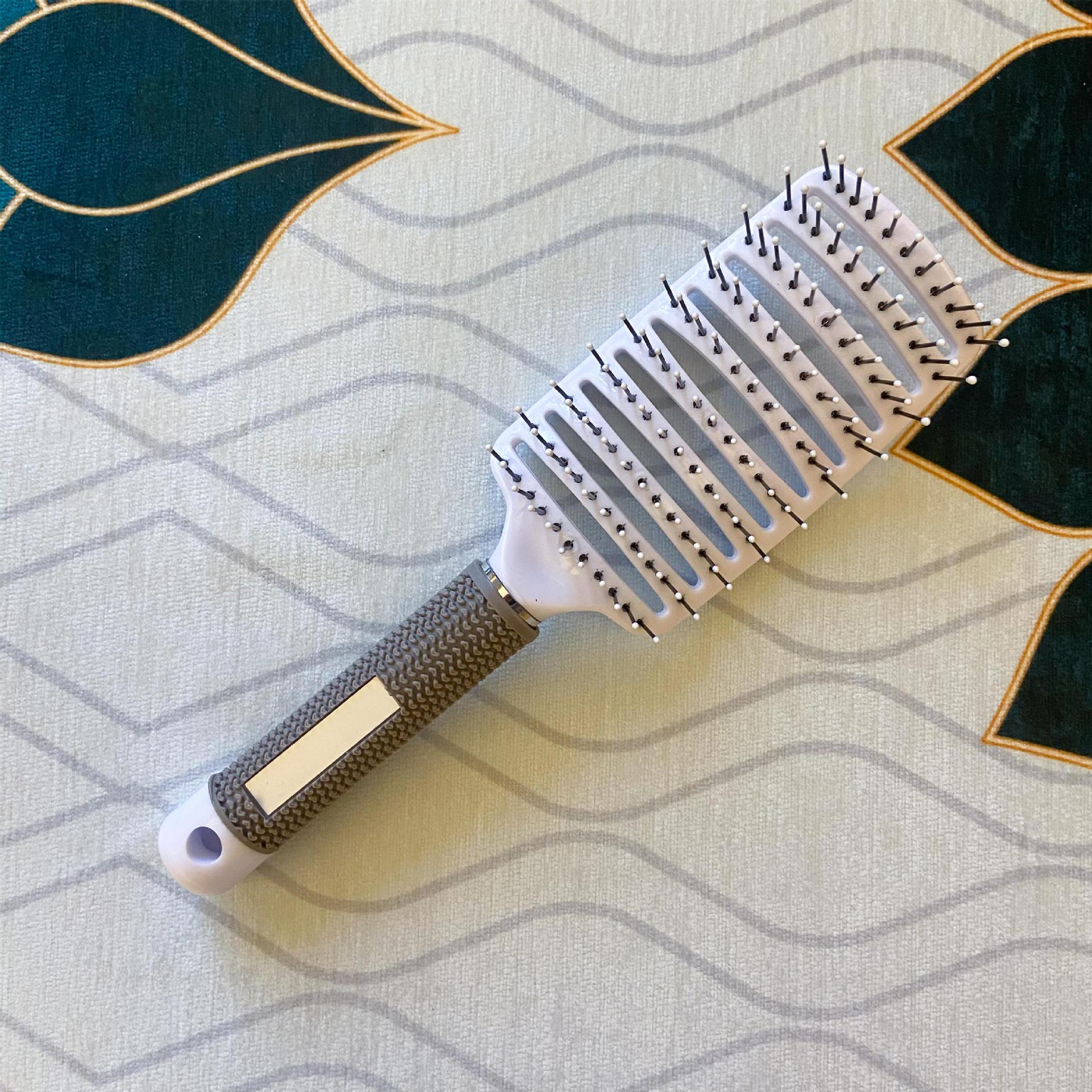 Peine de cerdas de plástico forma de cerdas peine costilla peine liso Pelo Rizado grande curvo peine del pelo cabeza del cuero cabelludo peine de masaje