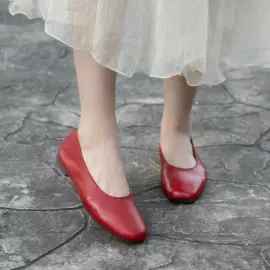 女式休闲单鞋;女式皮靴;平底拖鞋