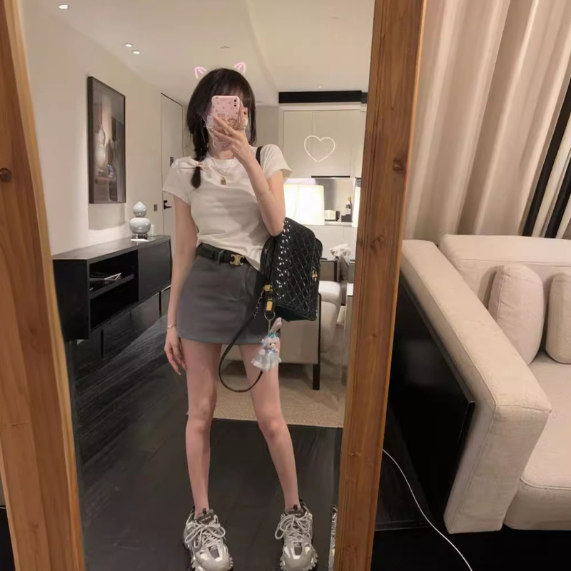 Always wear 2023miu wind A- line skirt high waist slim gray skirt skirt. Shorts lining