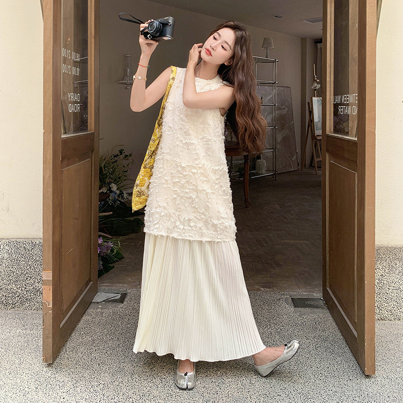 Off-White Jacquard Patchwork Pleated Sleeveless Vest Dress for Women, Summer French Style, Beautiful Ankle-Length Maxi Dress
