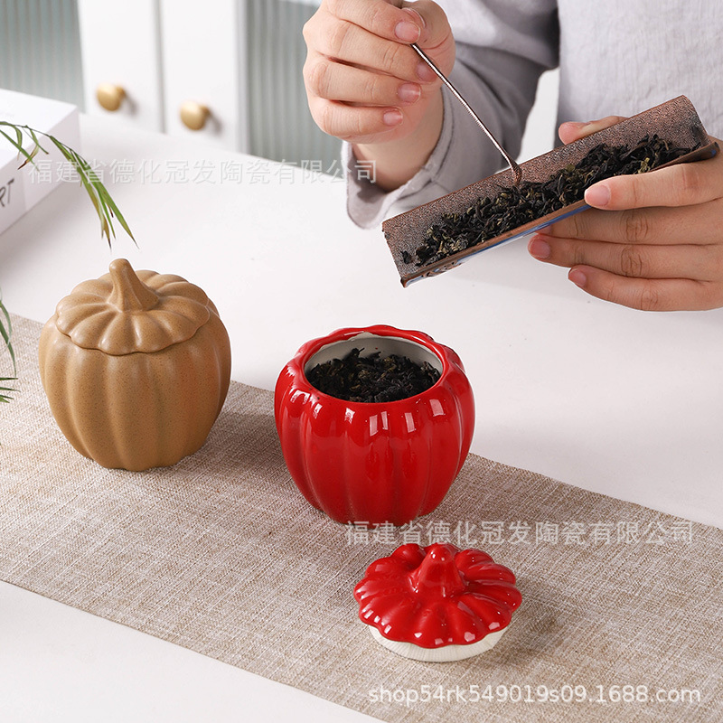 Personalizada simulación de Halloween calabaza frutas y verduras cerámicas de tamaño pequeño jar de té sellado de té a granel almacenamiento de polvo de incienso lote transfronterizo
