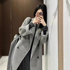 グレーの両面のカシミヤのラシャのコートの女性の中の長さの2024秋冬の高級感の小さい背のウールのコートです。