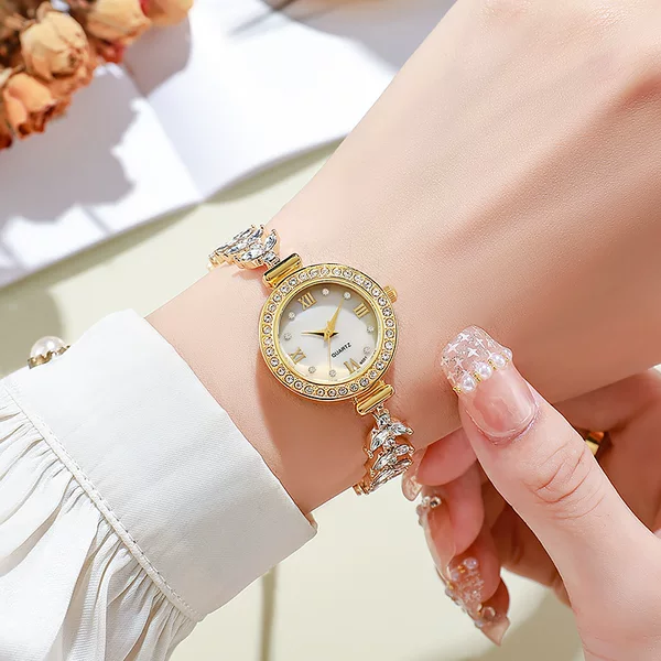 2024 new mermaid ladies watch tremolo live explosion round diamond bracelet pull rope quartz watch
