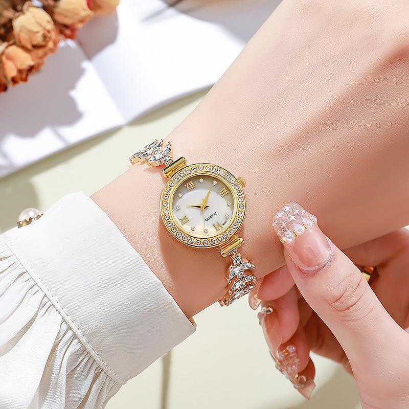 2024 new mermaid ladies watch tremolo live explosion round diamond bracelet pull rope quartz watch