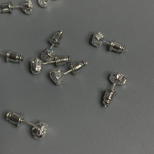 �䵭�Linsͬ��С������ҵVʯʯ�^����ճ�����Ů���h���^