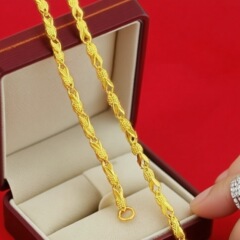 女の子向けの本物のベトナムサンドゴールドネックレス、多用途のサンドゴールドネックレス、サンドゴールドの小さな魚チェーン、元宝チェーン、妻へのギフト
