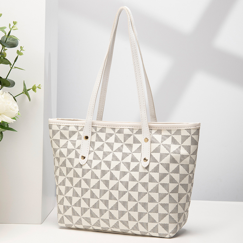 Mayorista trenzado impresión cremallera relieve de moda generosa 2023 bolsos de mano bolsos especiales de gran capacidad de moda triángulo image 9