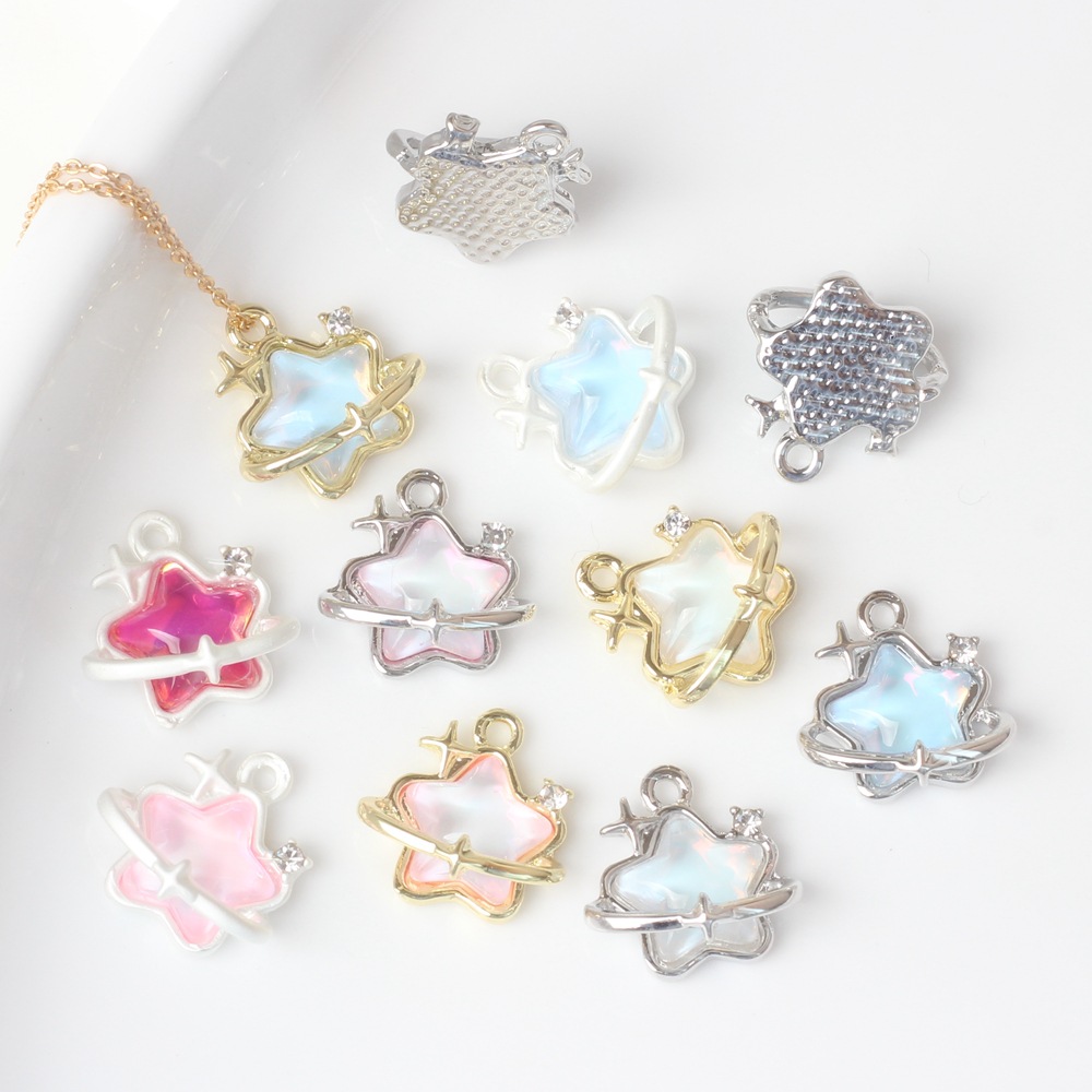 20g Weight Pendant Jewelry Making Type Rhinestones Inlay Material DIY Jewelry Accessories Classification 10 PCS/Package Quantity Alloy Material Star Pattern Plating, Inlay Design Casual, Sweet Style 10 PCS/Package Alloy Rhinestones Star Pendant 11