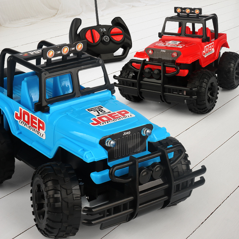 Nuevo vehículo todoterreno de control remoto de dirección de cuatro vías para niños con luz Jeep control remoto coche niño juguete control remoto Coche