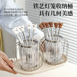 保鲜盒、饭盒;勺、调羹;碗