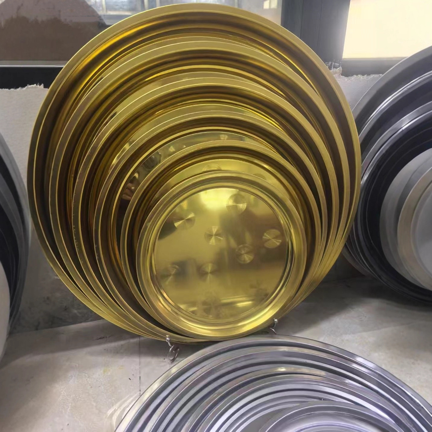 托盘不锈钢泰式寸盘酒店餐厅镜面盘圆盘茶盘食物盘水果盘外贸金色