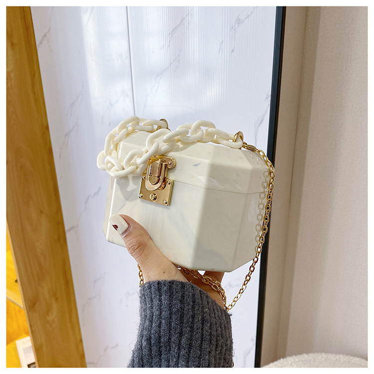 Women's Small Arylic Solid Color Vintage Style Classic Style Square Lock Clasp Box Bag display picture 12