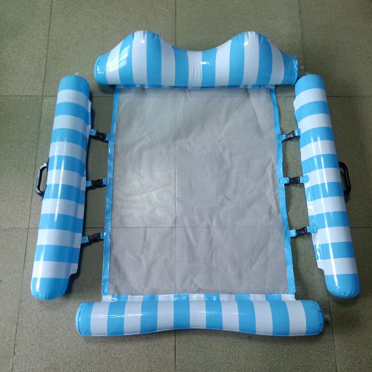 파란색과 흰색 줄무늬