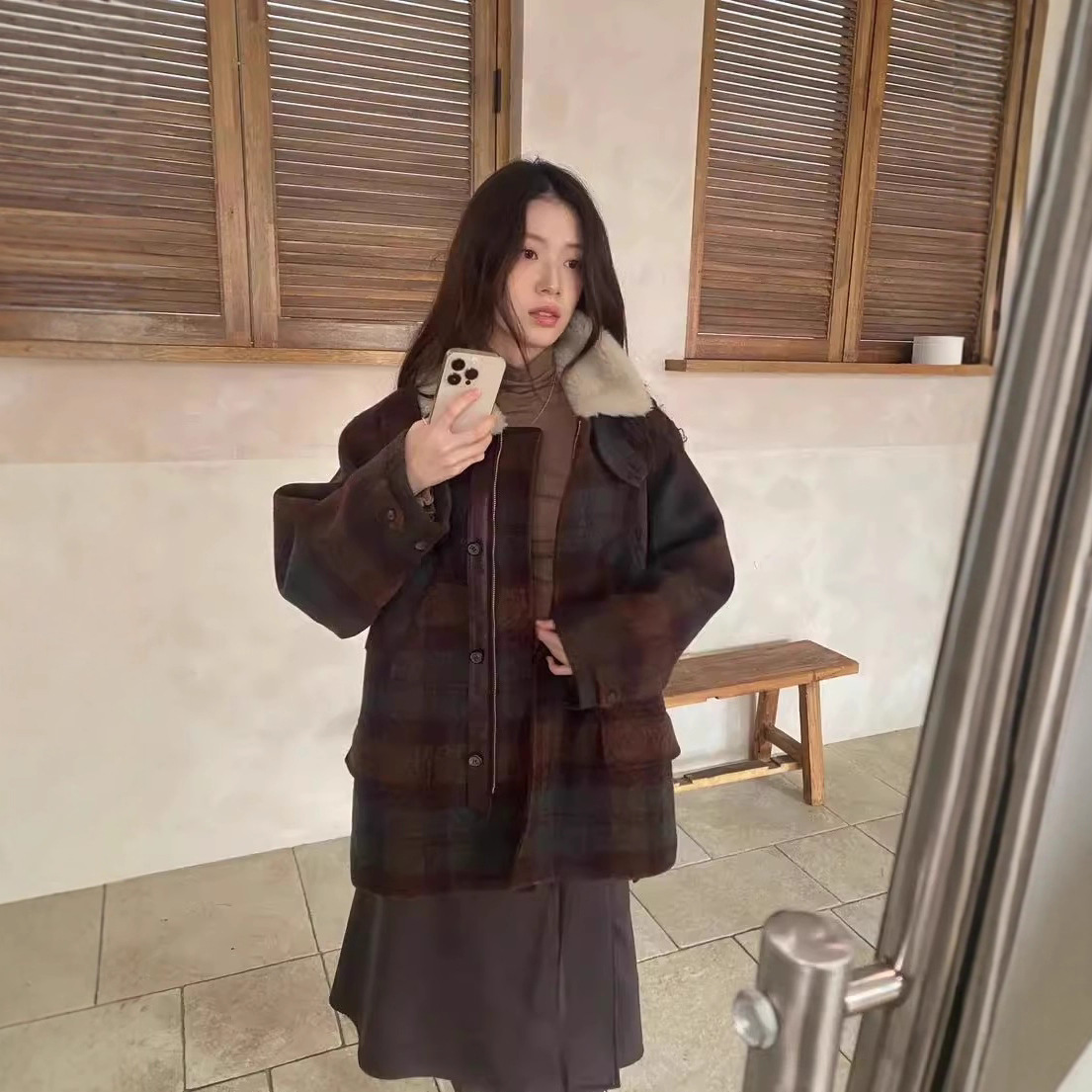现h韩国东大门2025年冬Erume复古格子毛呢毛领气质中长款大衣外套
