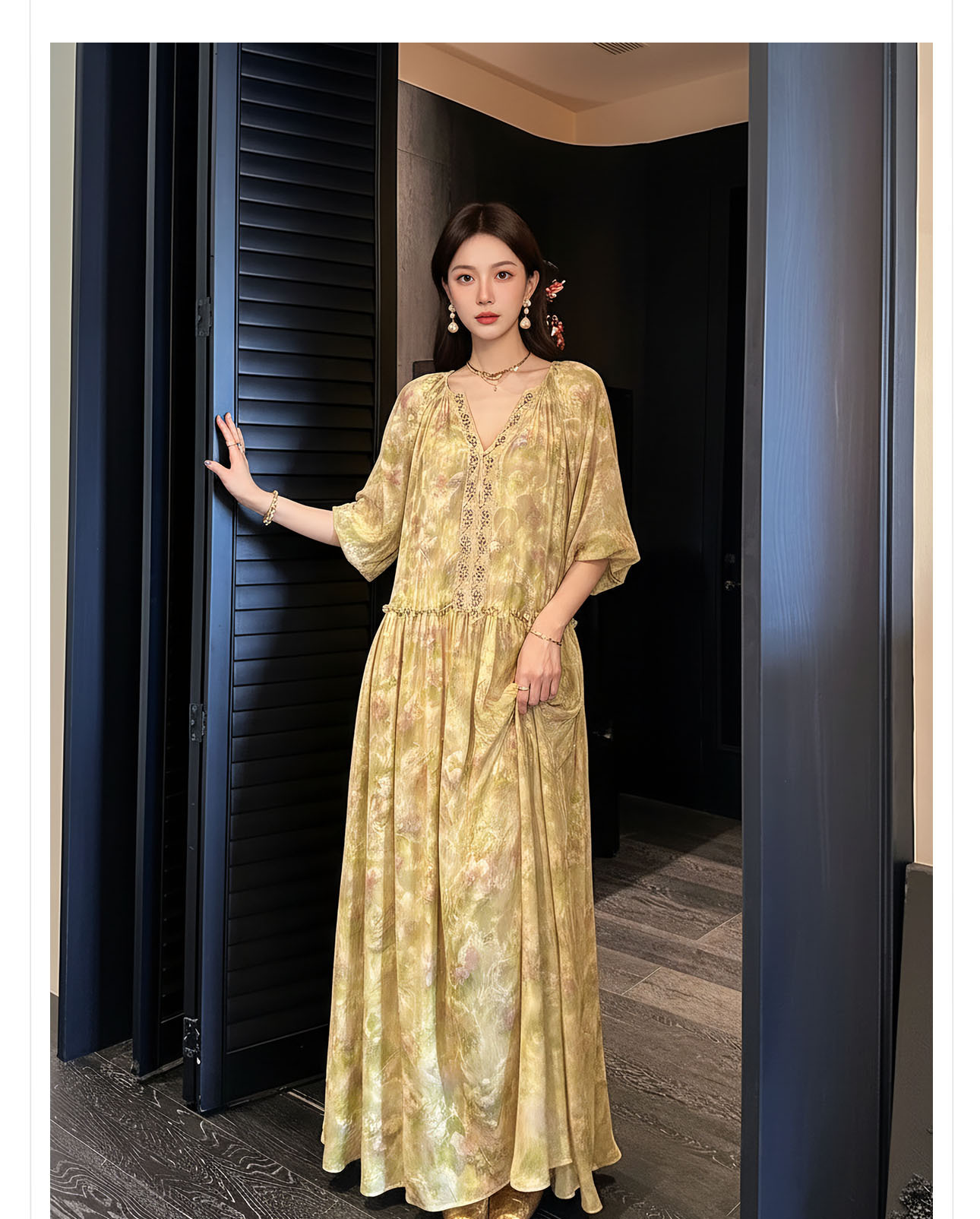 Đầm maxi nữ cổ V phong cách Trung Hoa hiện đại, tay dài, thêu hoa nổi và đính cườm — Xanh lá cây nhạtcolor chi tiết 4