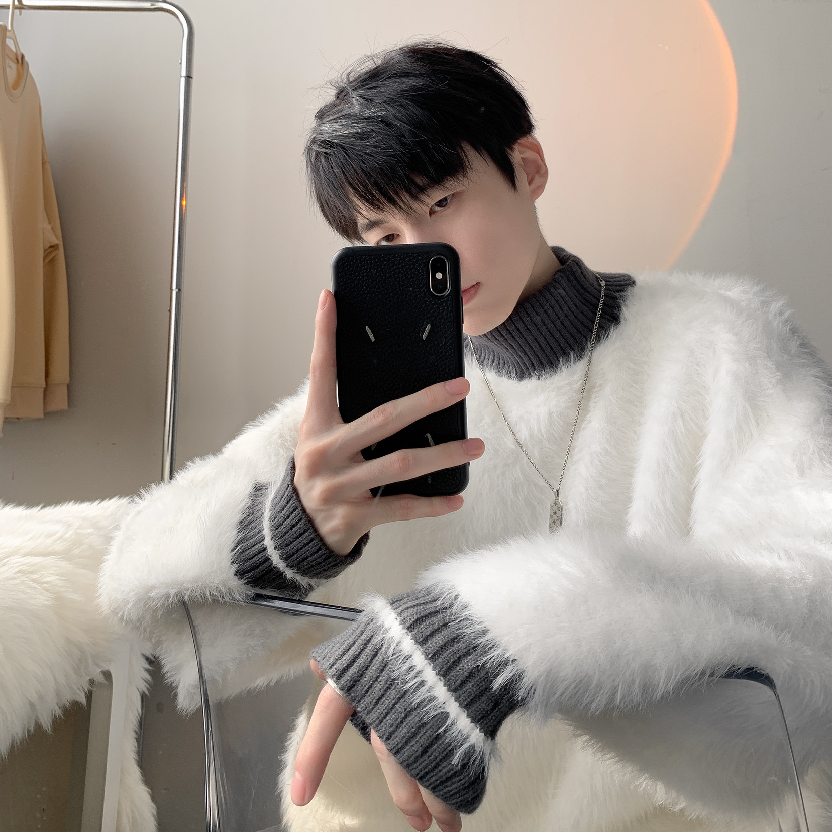 Demi-season Japanese retro knitted sweater with a round collar