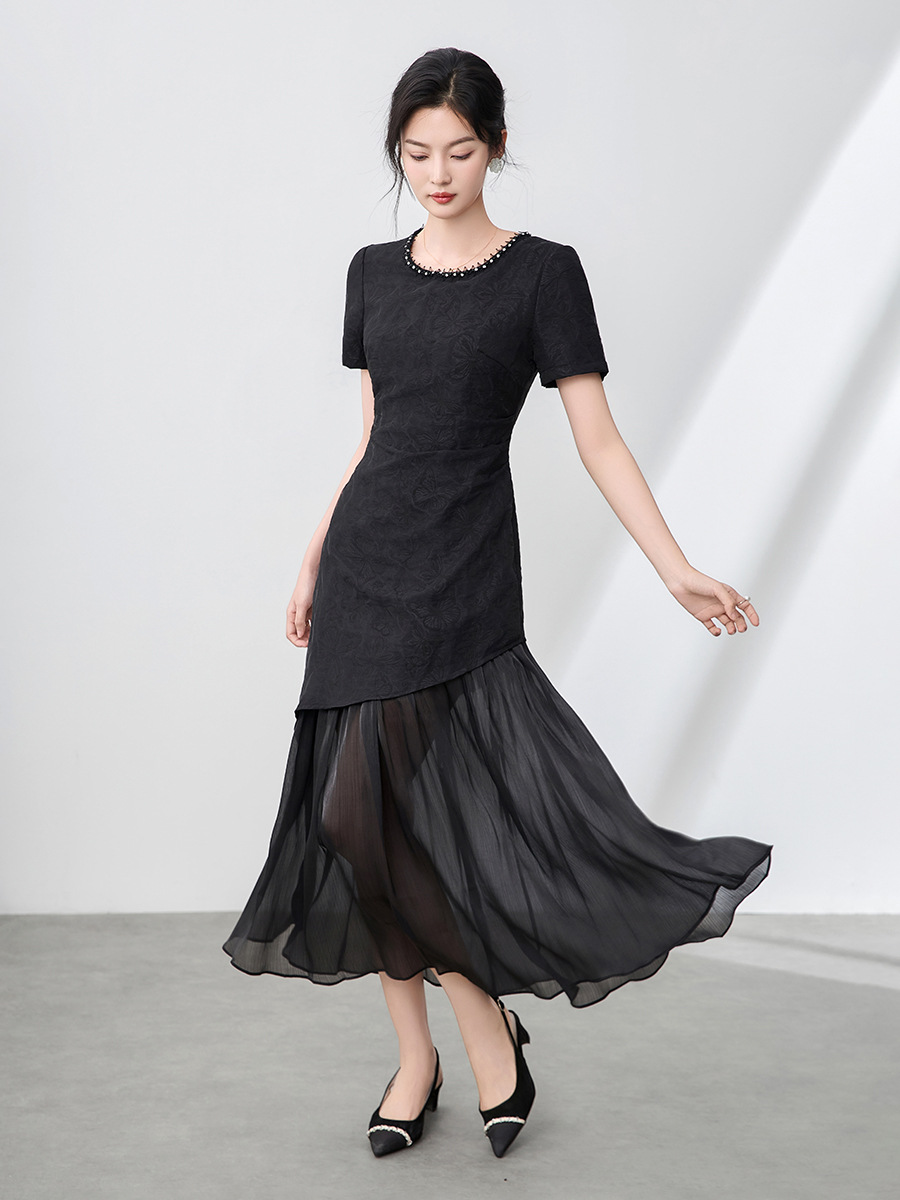 Váy maxi nữ cổ tròn đính cườm họa tiết bướm jacquard phong cách Trung Quốc — Màu đen
